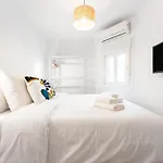 Alcaine City Center Apartment