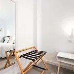 Alcaine City Center Apartment