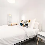 Alcaine City Center Apartment